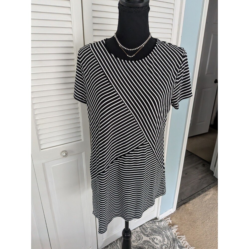 Weekends by Chicos Top Women's M (1) Black White Striped Asymmetric Casual Norm